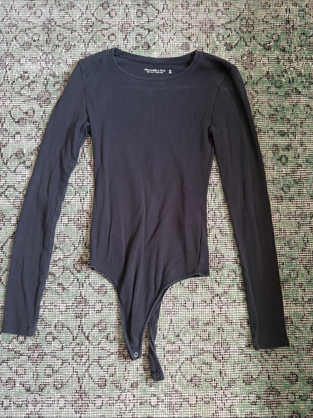 Abercrombie & Fitch Black Long-Sleeve Crewneck Bodysuit
